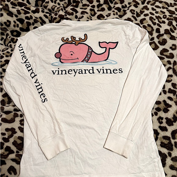 EXCELLENT/LIKE NEW/PRE-OWNED CONDITION girl’s VINEYARD VINES graphic tee - Picture 2 of 6
